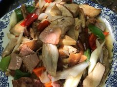 -阿鹏故事云南野生菌火锅(人民路店)