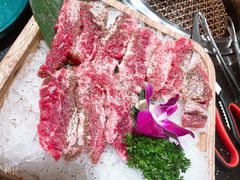 -韩烧牛中牛·甄选黑牛烤肉(黑金店)