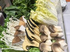 -红鼎豆捞·非遗鲍皇汤火锅(宝丰路店)
