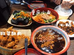 -爆炸头阿姨小四川正宗川味小吃(无任何分店)