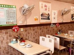 大堂-川香烤鱼·超越火锅鸡(万达广场店)