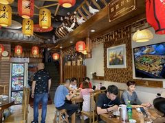 大堂-东来菜馆•手抓海鲜家常菜•海鲜锅贴(鸽子窝店)