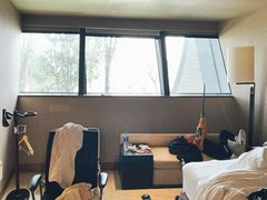 -上海滴水湖皇冠假日酒店