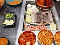 -臻牛烤肉