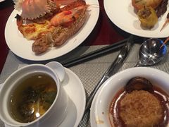 -荣誉国际酒店-云顶旋转餐厅