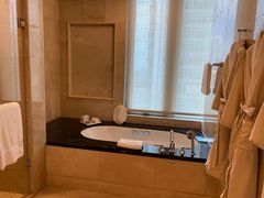 -广州富力丽思卡尔顿酒店