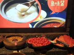 -老牌坊云南鱼豆花火锅(哈西万达店)