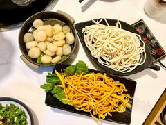 -汤宴·参须肚包鸡(南京路店)