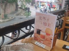 -猫的天空之城概念书店(杭州南宋御街店)