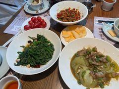 -黄泥岗·地道湖北菜(奥特莱斯店)