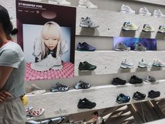 -SALOMON萨洛蒙(北京王府中环店)