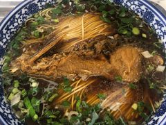 红油卤鸭面-伟记奥面馆(养育巷店)