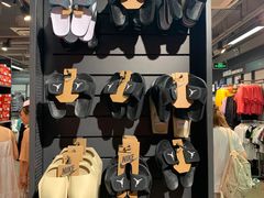 -NIKE上海青浦优选体验店