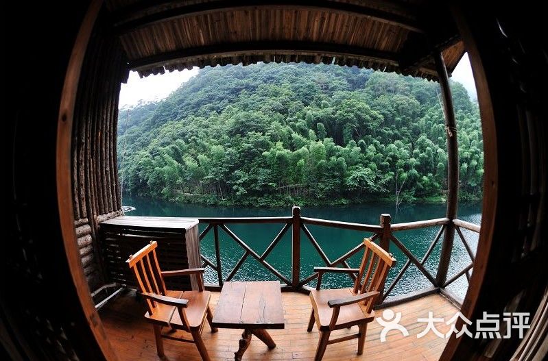 牯牛降牯牛山庄观景阳台图片 第7张