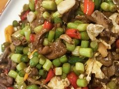 小米椒爱上小公鸡-周大厨辣椒炒肉(巨龙路店)