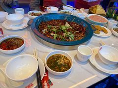-渔香岛美蛙鱼头火锅(黔灵山公园店)