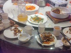 -巴特餐饮6加1音乐餐吧·新疆菜