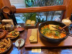 -银米·云南传统过桥米线(双廊黑金冠店)