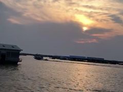 -洞里萨湖
