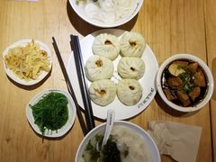 -凤起龙游老面包子(凯德晶品店)
