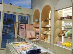 零售区-好利来(七宝领展广场店)