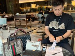 -聚云奢二手奢侈品黄金手表包包回收·中古店(中福城店)