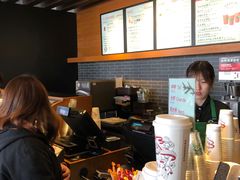 -星巴克臻选(周浦万达店)
