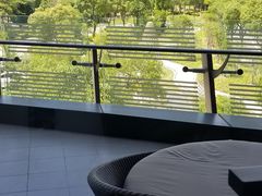 -上海滴水湖皇冠假日酒店