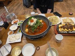 -喇喇排骨火锅·传统韩式脊骨汤(望京西园总店)