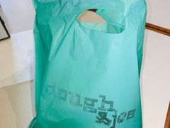 -Dough&Joe团憩(瑞虹天地月亮湾店)