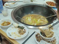 -鲁员外地锅鸡地锅鱼(古墩路店)