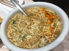 酸辣汤-老半斋(福州路店)