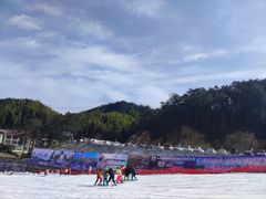 -大别山南武当滑雪场