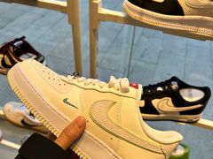 -NIKE KICKS LOUNGE体验店(北京新中关店)
