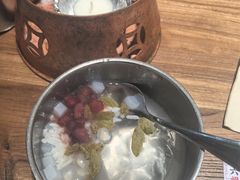 -成都你六姐·牛肉冒菜(信泰中心商场店)