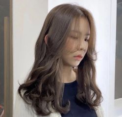 -环球蝶上美业连锁