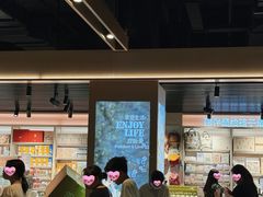 -胖东来生活广场(健康路店)