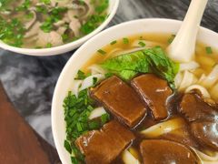 -陈超记美食店