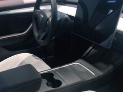 -TESLA 特斯拉(深圳观澜特斯拉直营钣喷中心)