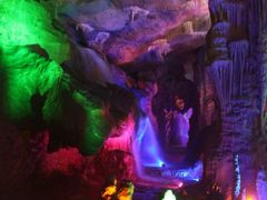 -泰安地下龙宫景区