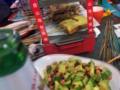 -路边边地标烧烤·川菜·小龙虾·音乐酒馆(良乡长虹店)
