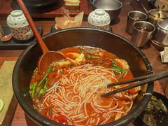 -银米·云南传统过桥米线(双廊黑金冠店)