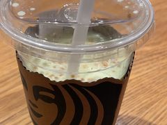 -星巴克(上海虹桥新天地二店)