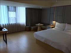 -全季酒店(广州越秀公园店)