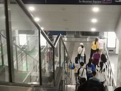 -建设三路(地铁站)