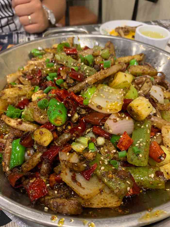 黔江鸡杂(晋吉南路店)-"以前的快餐店变成了鸡杂店,住得近,今天周.