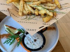 -Mark&Mars Restaurant