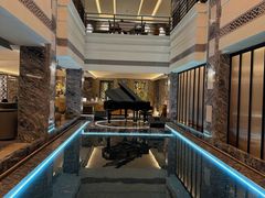 -浅深(世茂滨江精品店)