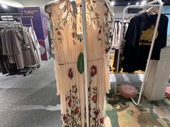 -文艺复兴百货(米兰大教堂广场店)