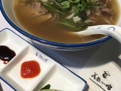 -美奈小馆·越南料理(中航城君尚购物中心店)